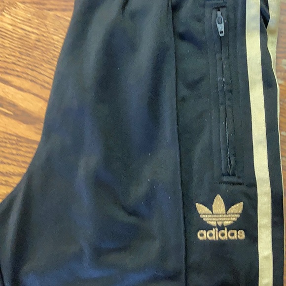 Adidas track pant - Picture 3 of 4